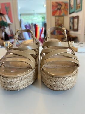 Via Spiga Beige Patent Strappy Espadrille Platform Sandals Size 7.5